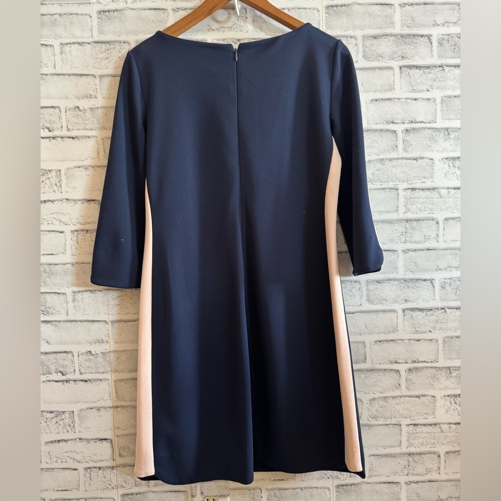 Women’s Vince Camuto blue w/ peach stripe 3/4 sleeve shift dress Size 8 - Picture 2 of 4